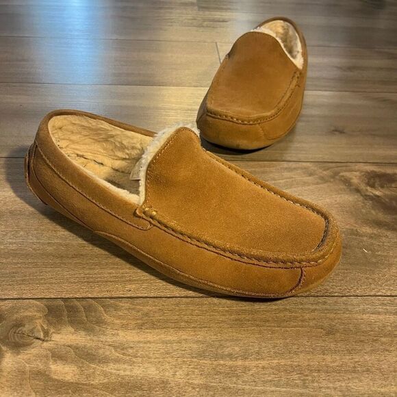 UGG Ascot Brown Suede‎ Casual Slipper Men’s 10 - Picture 1 of 7